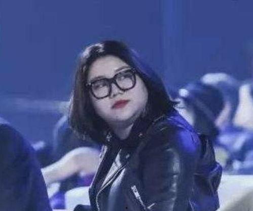 娱乐圈地产王吃瓜,揭秘娱乐圈中的地产大亨吃瓜史