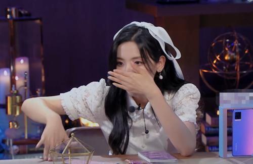 娱乐吃瓜酱杨超越,从娱乐吃瓜酱到现象级明星的蜕变之路